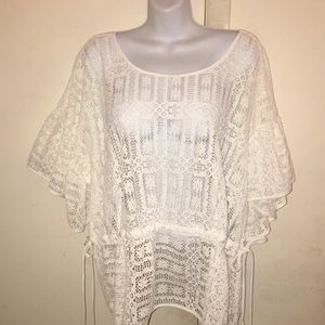 🎉PRICE DROP 🎉 White Lace Top🛍